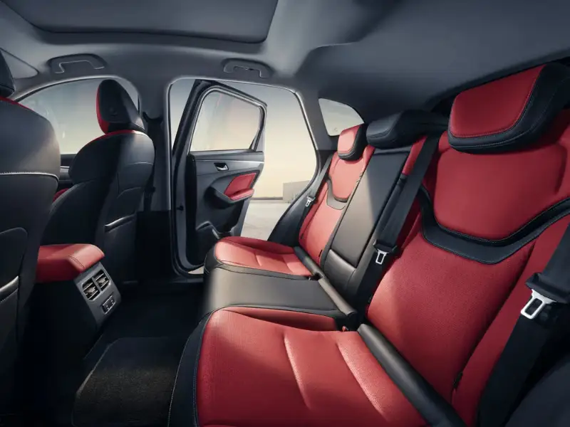 Haval Jolion 2025 — интерьер (второй ряд и детали)